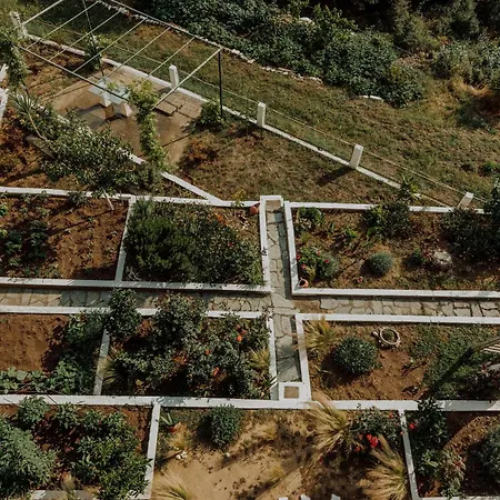 Mimoza's Sea View PalaiónTsiflíkion