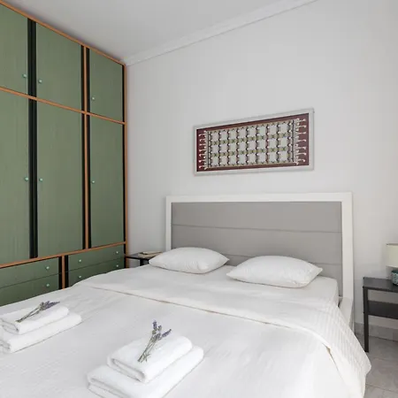 Mimoza's Sea View Apartment