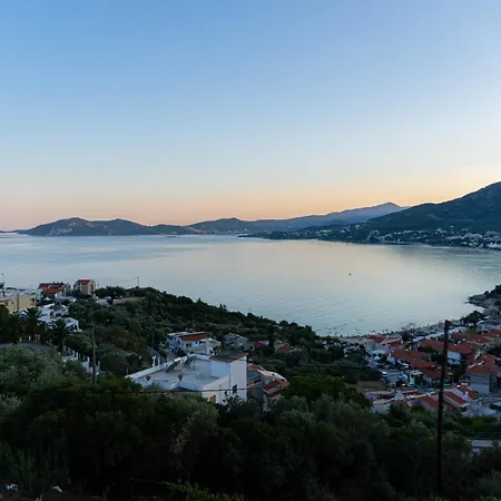 Mimoza's Sea View Palaiontsiflikion