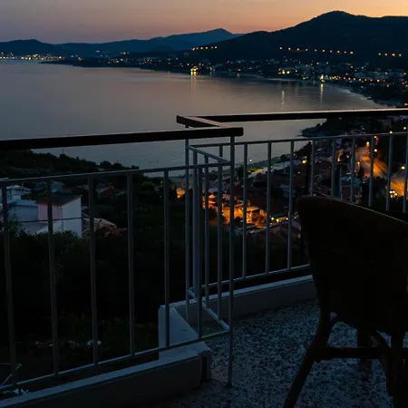 Mimoza's Sea View * Palaiontsiflikion