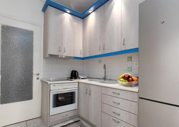 Mimoza's Sea View * PalaiónTsiflíkion